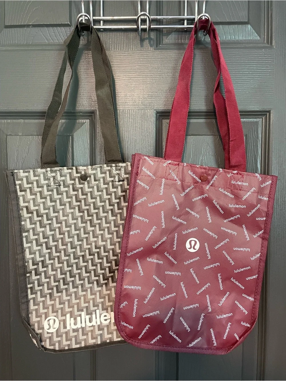 lululemon athletica Reusable Tote Set in Burgundy and Olive